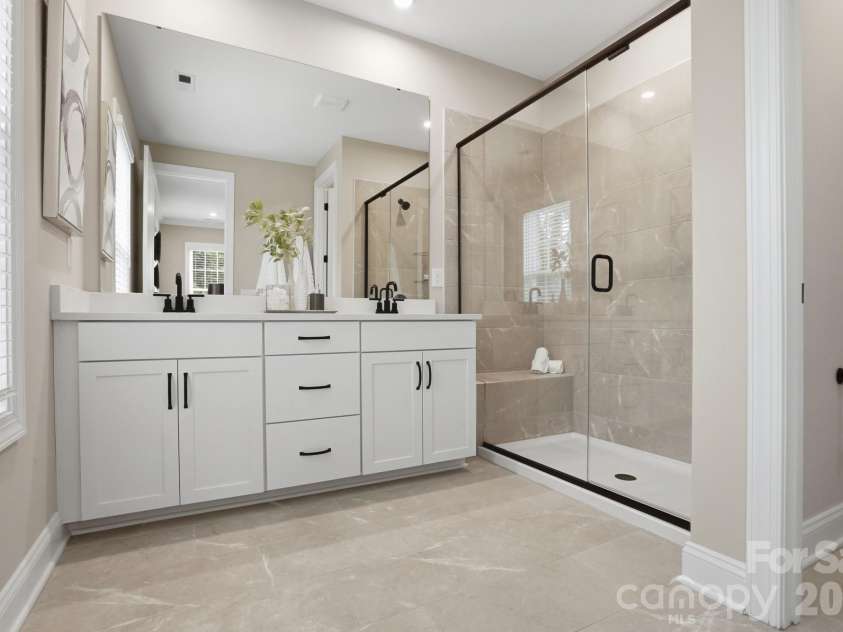 12123 Lavinia Lane, Charlotte, NC 28277.  MLS# CAR4420898, YatesRealty ID 39236. Primary bath with separate water closet