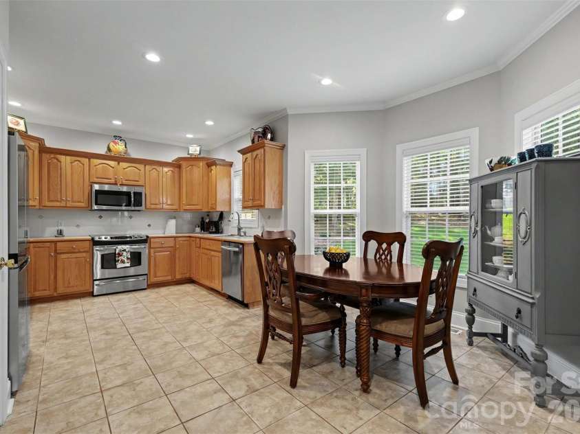 4206 Flint Drive, Lancaster, SC 29720.  MLS# CAR4405522, YatesRealty ID 39238. 
