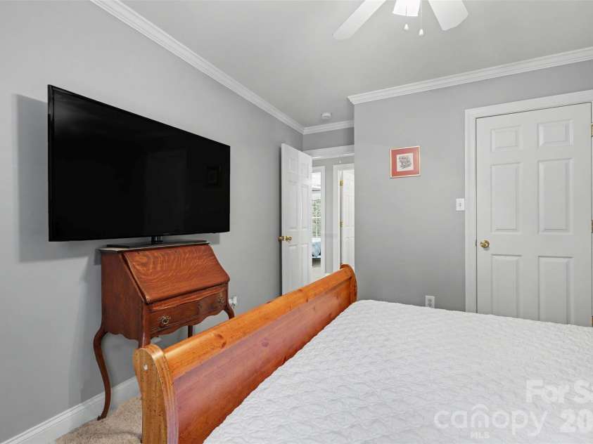 4206 Flint Drive, Lancaster, SC 29720.  MLS# CAR4405522, YatesRealty ID 39238. 