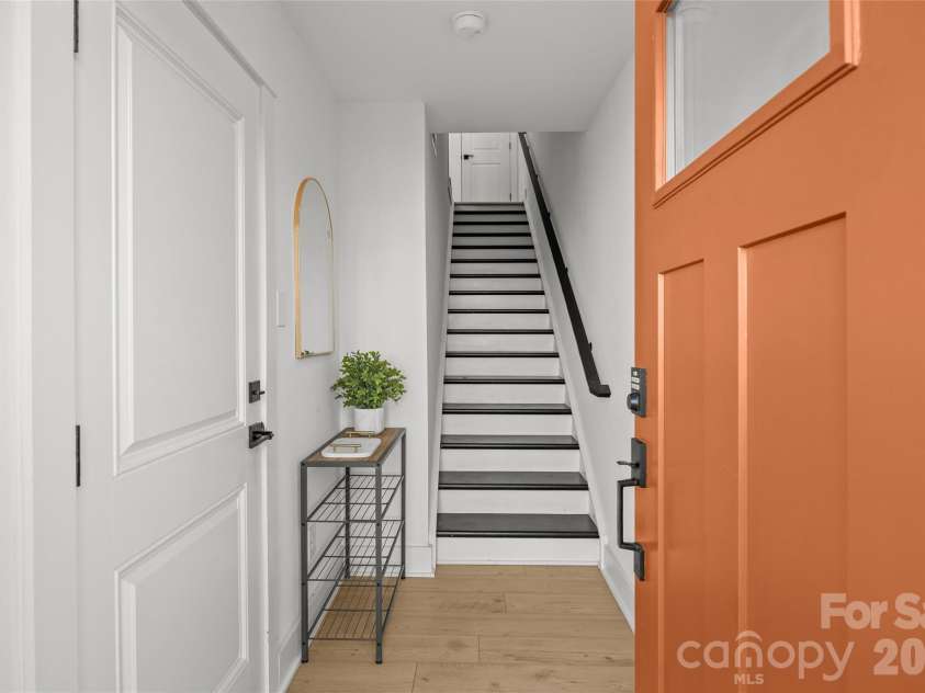 439 Blairhill Road, Charlotte, NC 28217.  MLS# CAR4337502, YatesRealty ID 3924. 