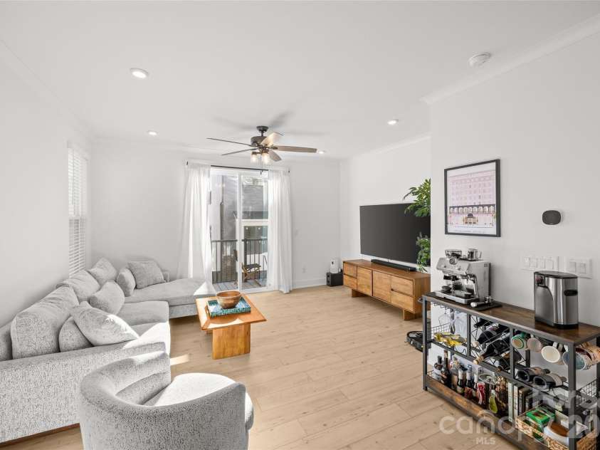 439 Blairhill Road, Charlotte, NC 28217.  MLS# CAR4337502, YatesRealty ID 3924. 