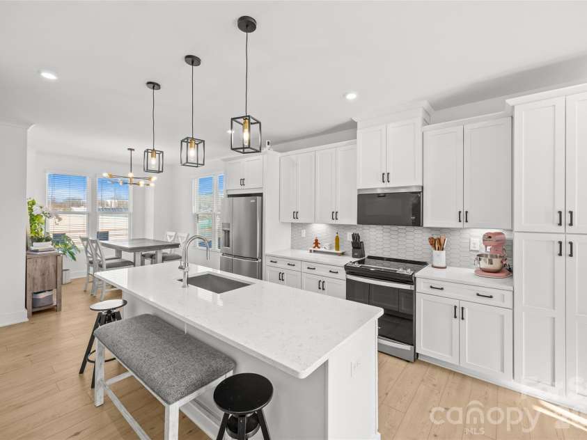 439 Blairhill Road, Charlotte, NC 28217.  MLS# CAR4337502, YatesRealty ID 3924. 