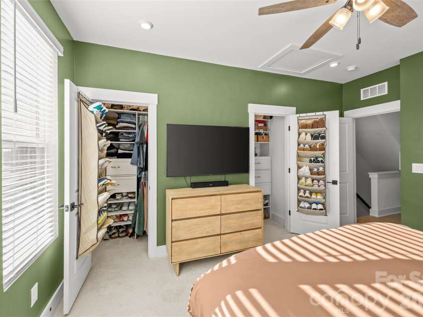 439 Blairhill Road, Charlotte, NC 28217.  MLS# CAR4337502, YatesRealty ID 3924. 