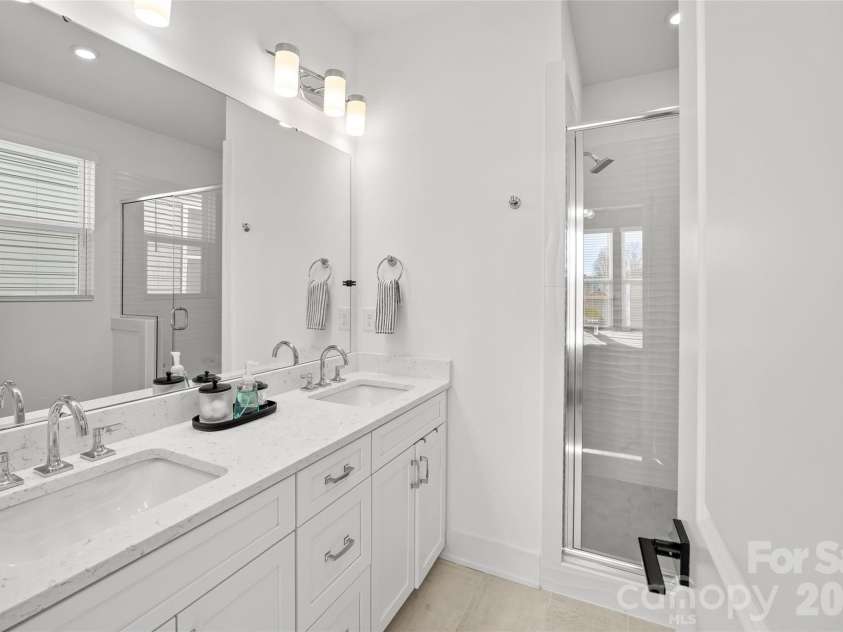 439 Blairhill Road, Charlotte, NC 28217.  MLS# CAR4337502, YatesRealty ID 3924. 