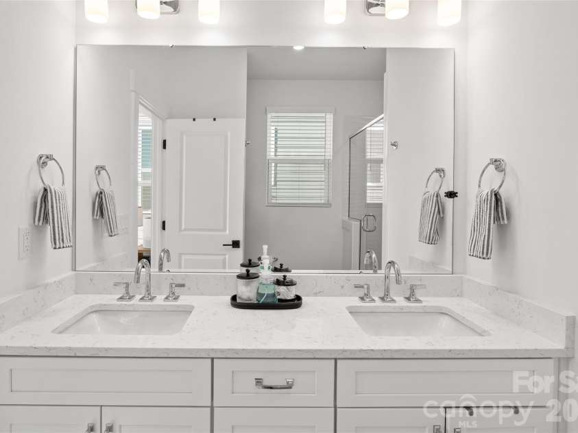 439 Blairhill Road, Charlotte, NC 28217.  MLS# CAR4337502, YatesRealty ID 3924. 