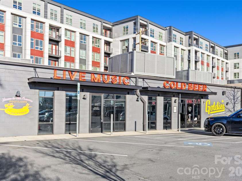 439 Blairhill Road, Charlotte, NC 28217.  MLS# CAR4337502, YatesRealty ID 3924. 