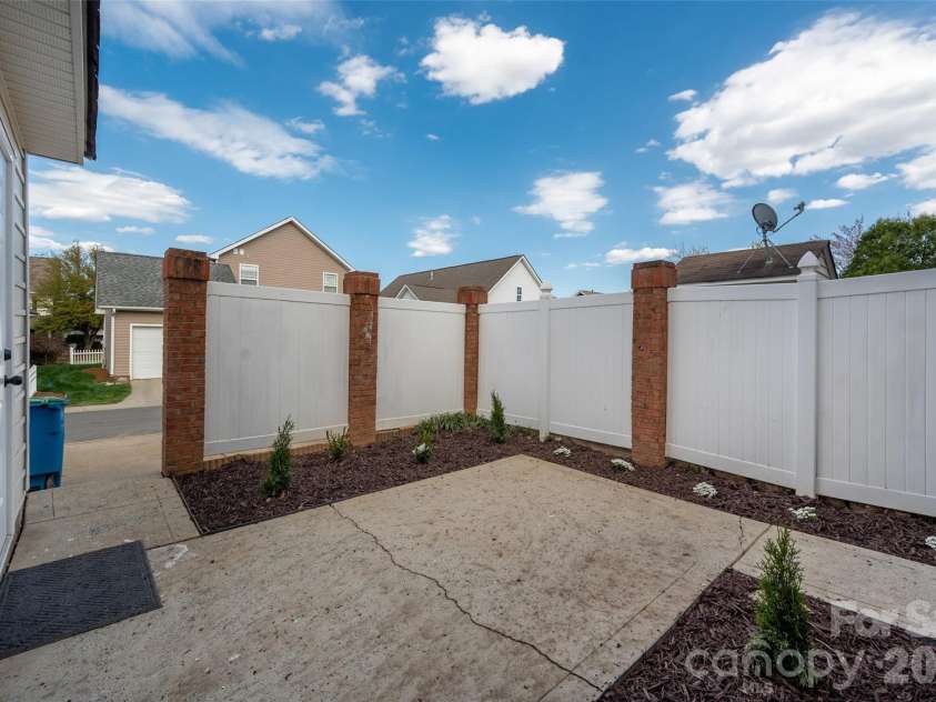 6931 Creft Circle, Indian Trail, NC 28079.  MLS# CAR4354969, YatesRealty ID 3924. 