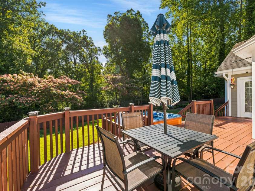 115 Country Club Drive, Morganton, NC 28655.  MLS# CAR4395354, YatesRealty ID 39240. Back Deck