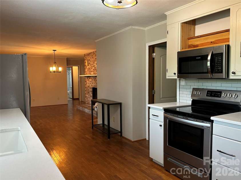 5212 Walter Starnes Place, Granite Falls, NC 28630.  MLS# CAR4380237, YatesRealty ID 39242. 