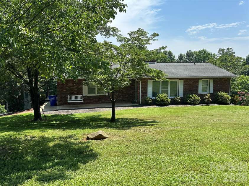 5212 Walter Starnes Place, Granite Falls, NC 28630.  MLS# CAR4380237, YatesRealty ID 39242. 