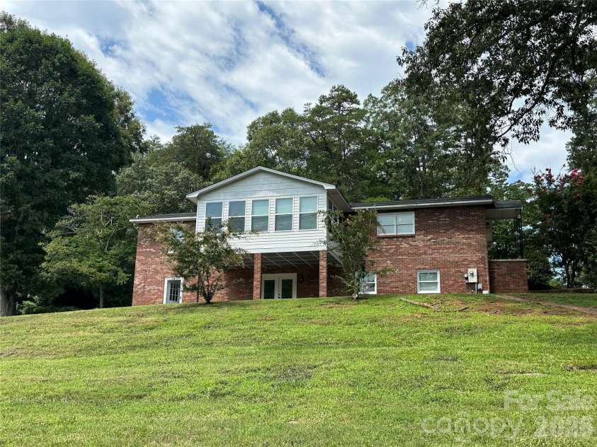 5212 Walter Starnes Place, Granite Falls, NC 28630.  MLS# CAR4380237, YatesRealty ID 39242. 