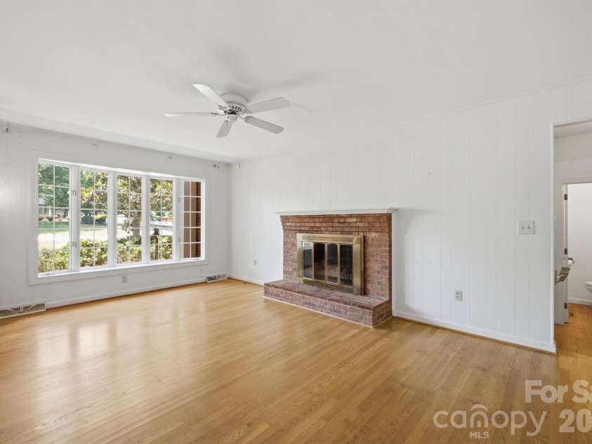 710 37th Avenue, Hickory, NC 28601.  MLS# CAR4399079, YatesRealty ID 39244. 
