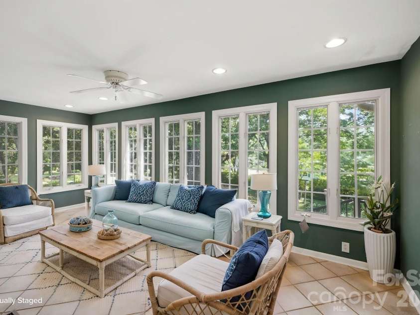 710 37th Avenue, Hickory, NC 28601.  MLS# CAR4399079, YatesRealty ID 39244. 