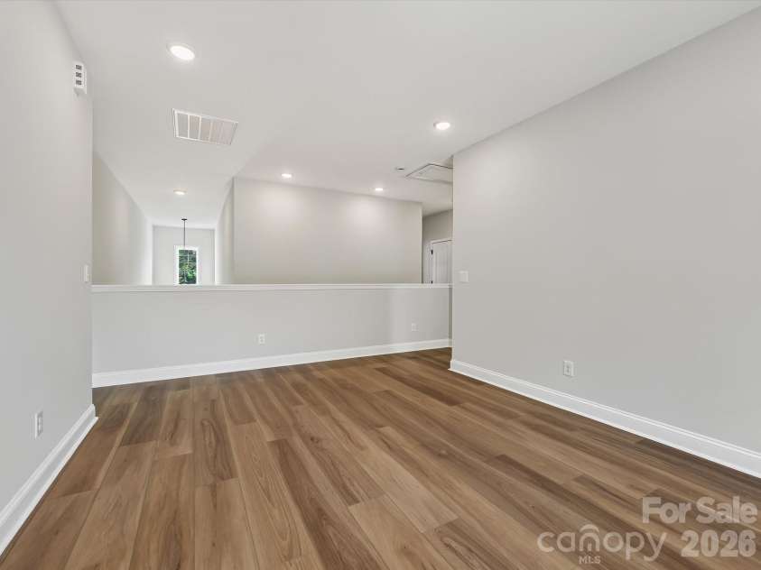 16020 Cloud Nine Court, Matthews, NC 28105.  MLS# CAR4350170, YatesRealty ID 39246. Loft