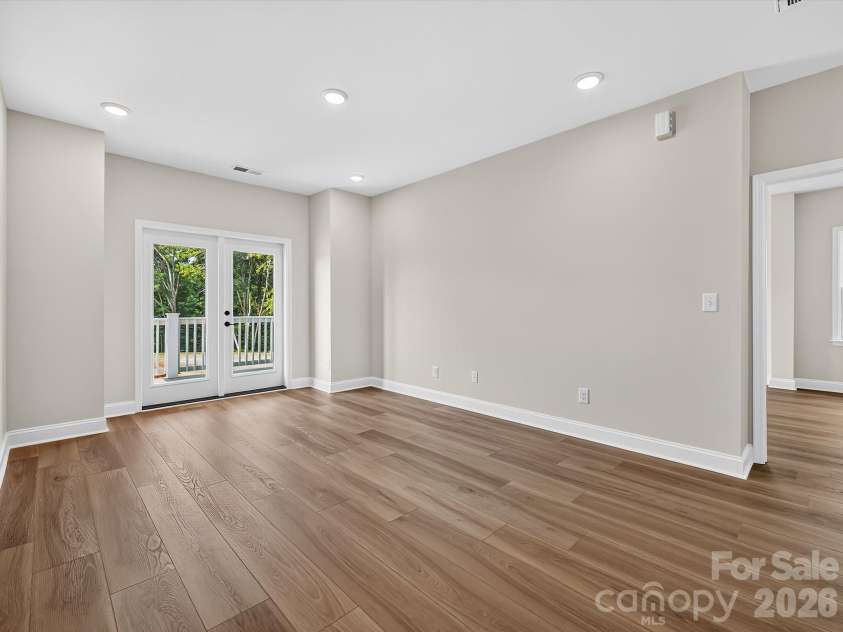 16020 Cloud Nine Court, Matthews, NC 28105.  MLS# CAR4350170, YatesRealty ID 39246. Loft with Balcony