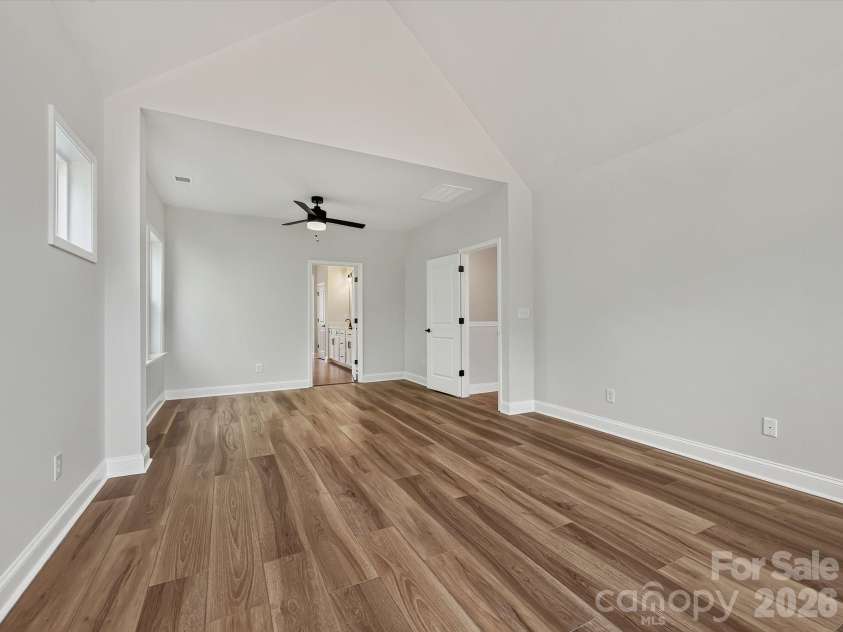 16020 Cloud Nine Court, Matthews, NC 28105.  MLS# CAR4350170, YatesRealty ID 39246. Primary Suite sitting area