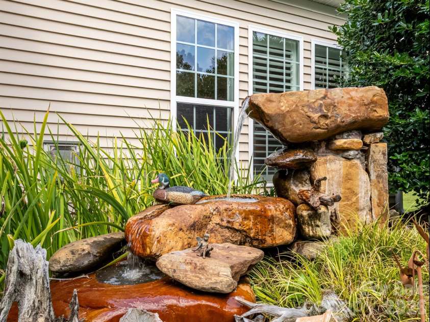 8077 Crater Lake Drive, Indian Land, SC 29707.  MLS# CAR4405582, YatesRealty ID 39248. 
