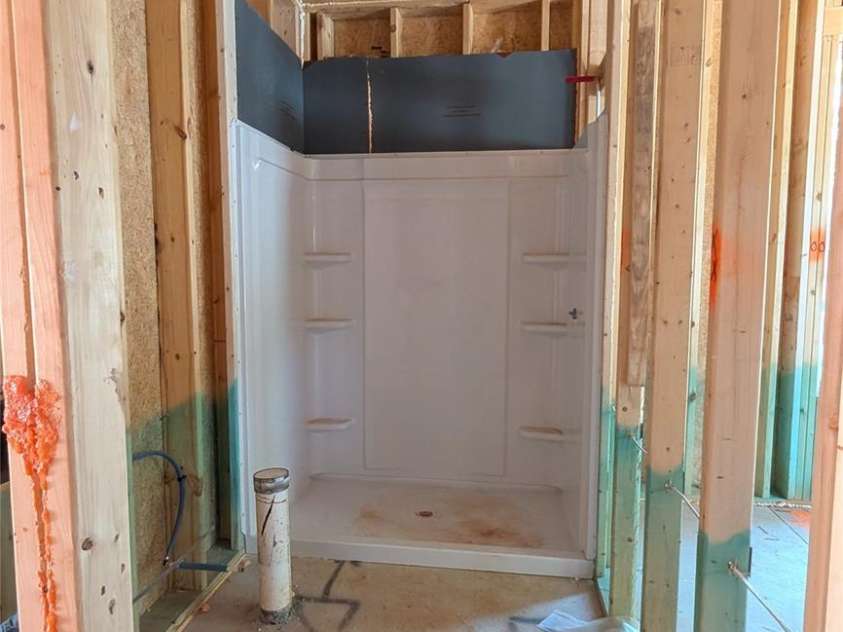 3029 Rozzelles Ferry Road, Charlotte, NC 28208.  MLS# CAR4340999, YatesRealty ID 3925. Bathroom on 1st Floor
