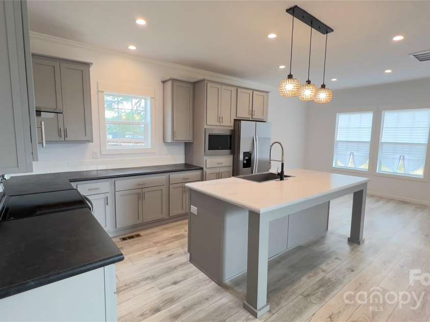 507 Lackey Farm Road, Stony Point, NC 28678.  MLS# CAR4218015, YatesRealty ID 3925. 