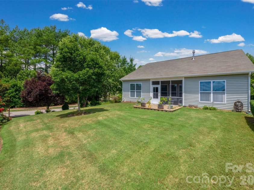 78029 Rillstone Drive, Lancaster, SC 29720.  MLS# CAR4404905, YatesRealty ID 39250. Corner Lot