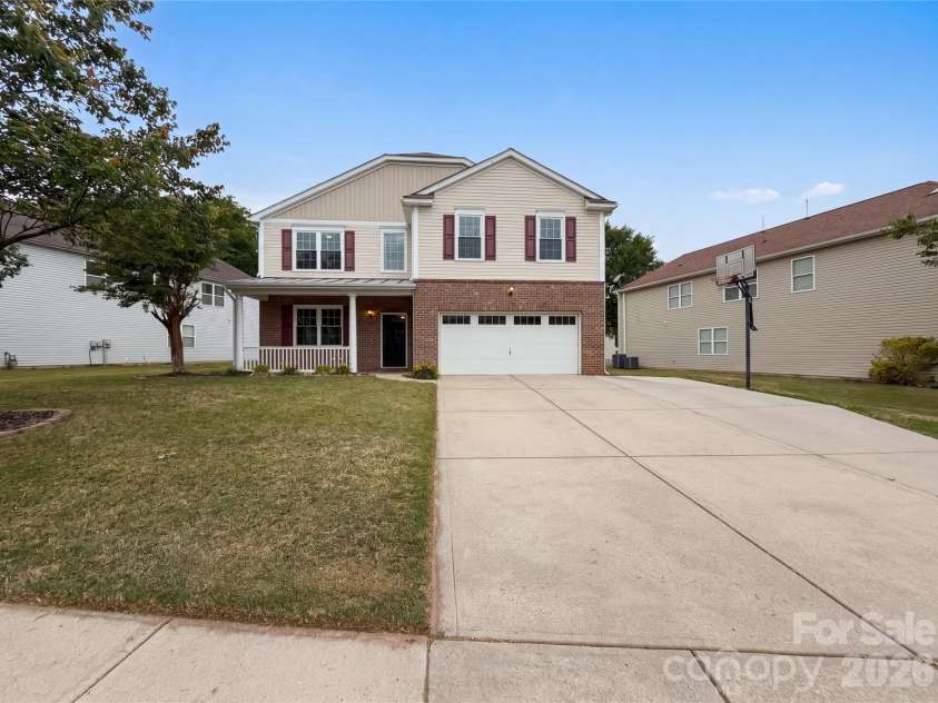 221 Sycamore Creek Road, Fort Mill, SC 29708.  MLS# CAR4379306, YatesRealty ID 39251. 