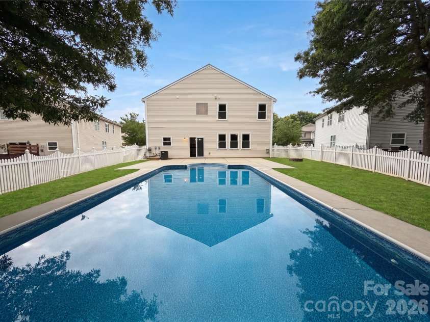 221 Sycamore Creek Road, Fort Mill, SC 29708.  MLS# CAR4379306, YatesRealty ID 39251. 