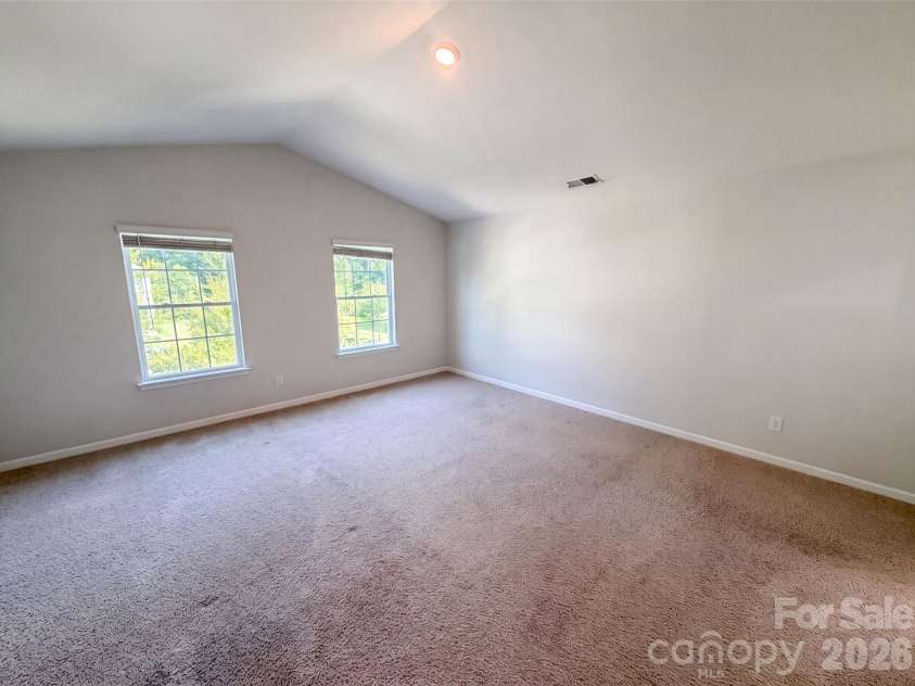 2014 Tarzi Lane, Charlotte, NC 28215.  MLS# CAR4402751, YatesRealty ID 39252. 