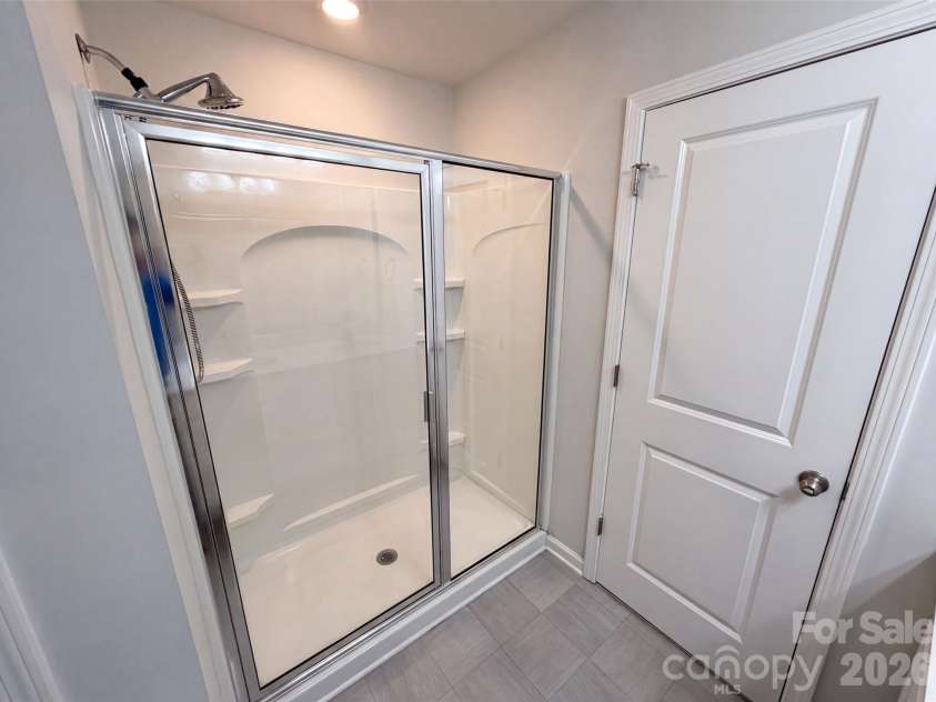 2014 Tarzi Lane, Charlotte, NC 28215.  MLS# CAR4402751, YatesRealty ID 39252. 