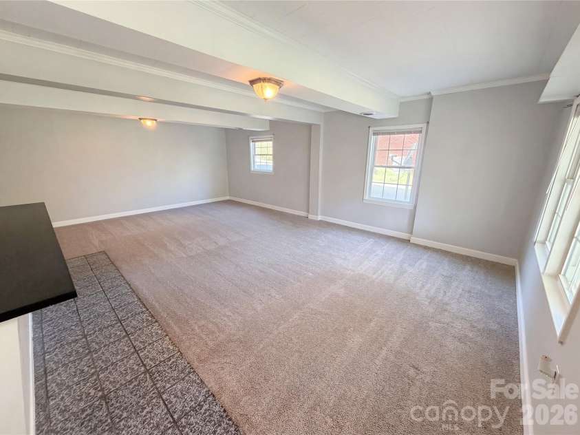 6621 Starcrest Drive, Charlotte, NC 28210.  MLS# CAR4364053, YatesRealty ID 39253. 
