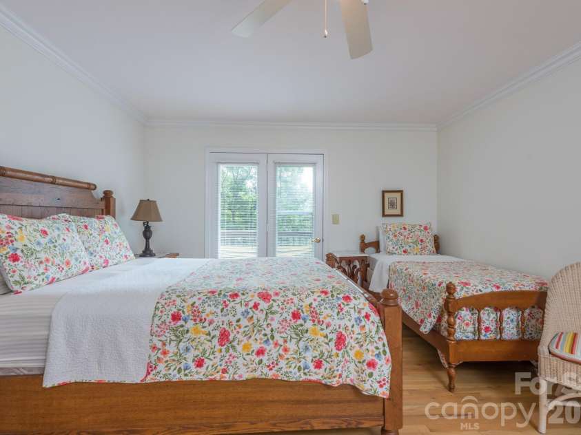 275 Allen Mountain Drive, Black Mountain, NC 28711.  MLS# CAR4403183, YatesRealty ID 39255. 