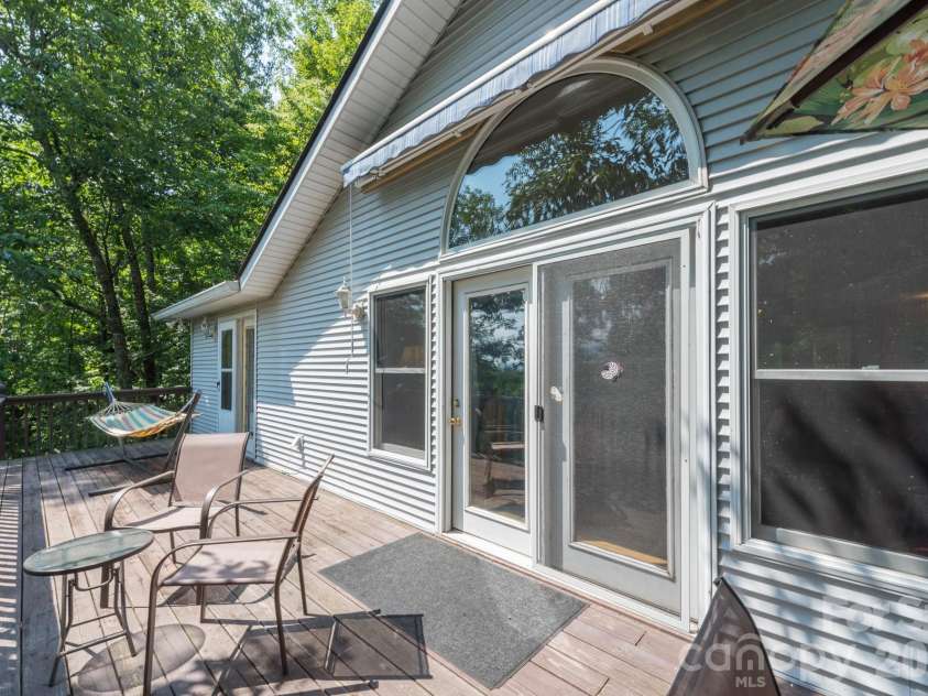 275 Allen Mountain Drive, Black Mountain, NC 28711.  MLS# CAR4403183, YatesRealty ID 39255. 
