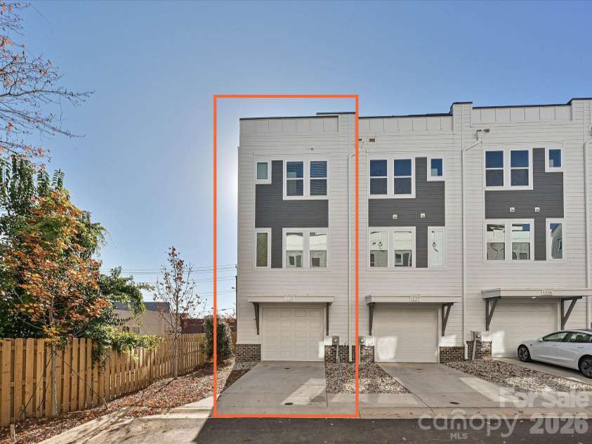 1229 34th Street, Charlotte, NC 28205.  MLS# CAR4211272, YatesRealty ID 3926. Garage plus driveway