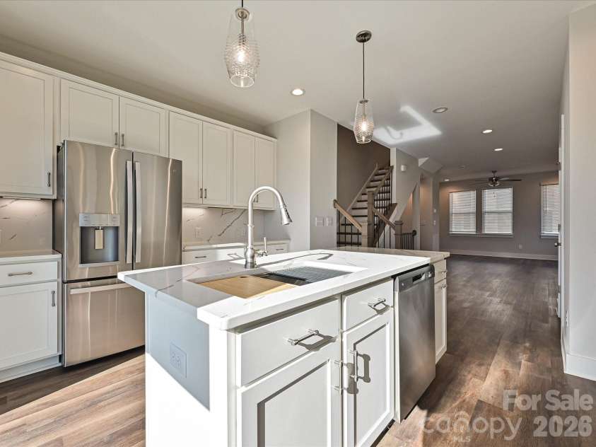 1229 34th Street, Charlotte, NC 28205.  MLS# CAR4211272, YatesRealty ID 3926. Kitchen/Dining/Living