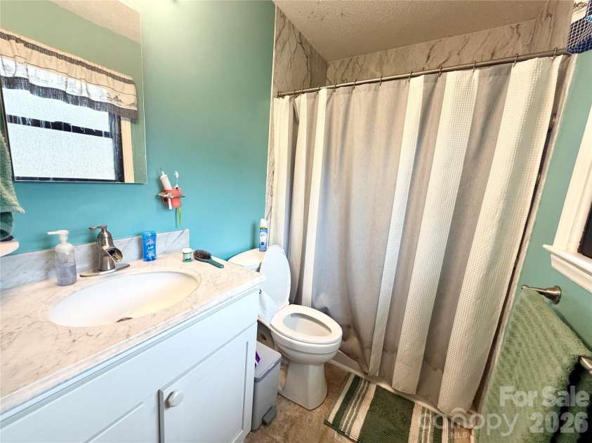 701 Cherry Lane, Shelby, NC 28150.  MLS# CAR4354299, YatesRealty ID 3926. 