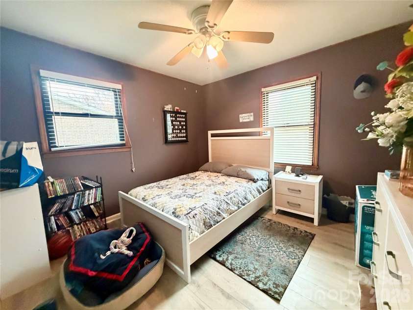 701 Cherry Lane, Shelby, NC 28150.  MLS# CAR4354299, YatesRealty ID 3926. 
