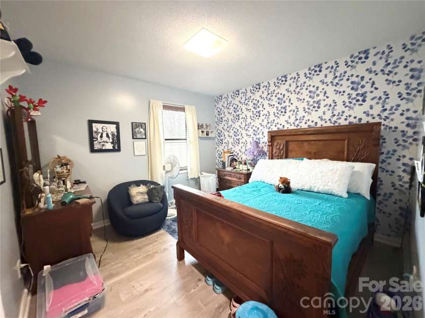 701 Cherry Lane, Shelby, NC 28150.  MLS# CAR4354299, YatesRealty ID 3926. 