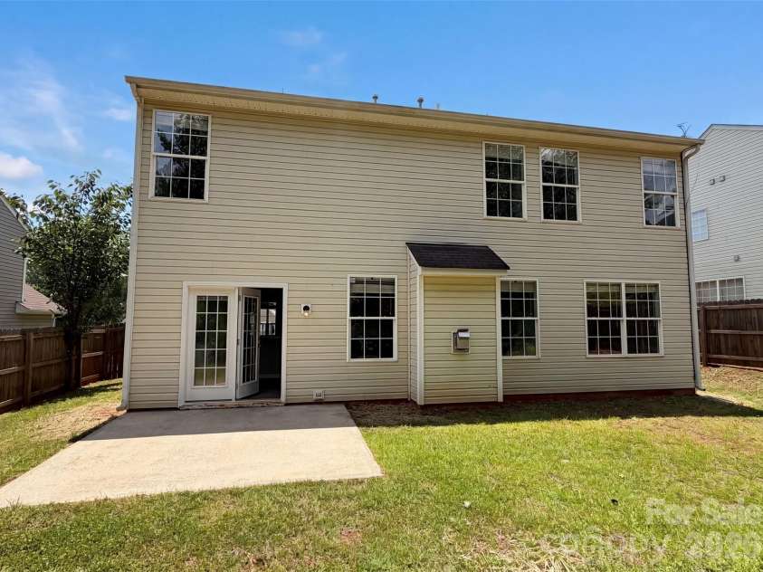 11528 Erwin Ridge Avenue, Charlotte, NC 28213.  MLS# CAR4396730, YatesRealty ID 39262. 