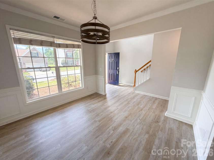 11528 Erwin Ridge Avenue, Charlotte, NC 28213.  MLS# CAR4396730, YatesRealty ID 39262. 