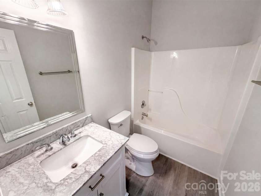 11528 Erwin Ridge Avenue, Charlotte, NC 28213.  MLS# CAR4396730, YatesRealty ID 39262. 