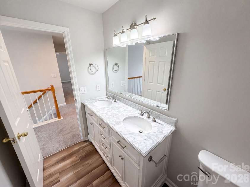 11528 Erwin Ridge Avenue, Charlotte, NC 28213.  MLS# CAR4396730, YatesRealty ID 39262. 