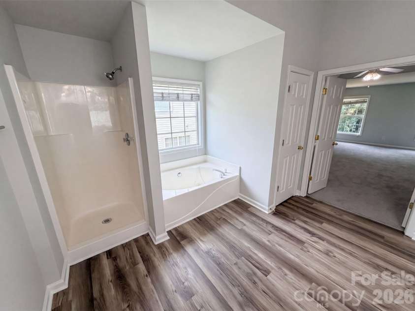 11528 Erwin Ridge Avenue, Charlotte, NC 28213.  MLS# CAR4396730, YatesRealty ID 39262. 
