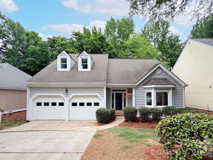 5908 Bookbinders Lane, Charlotte, NC 28270.  MLS# CAR4379296, YatesRealty ID 39263. 