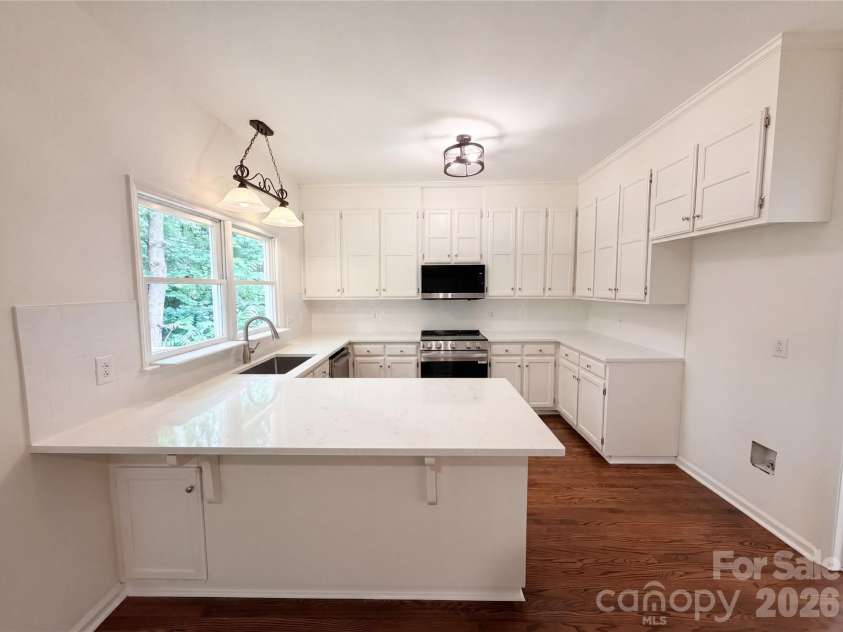 5908 Bookbinders Lane, Charlotte, NC 28270.  MLS# CAR4379296, YatesRealty ID 39263. 