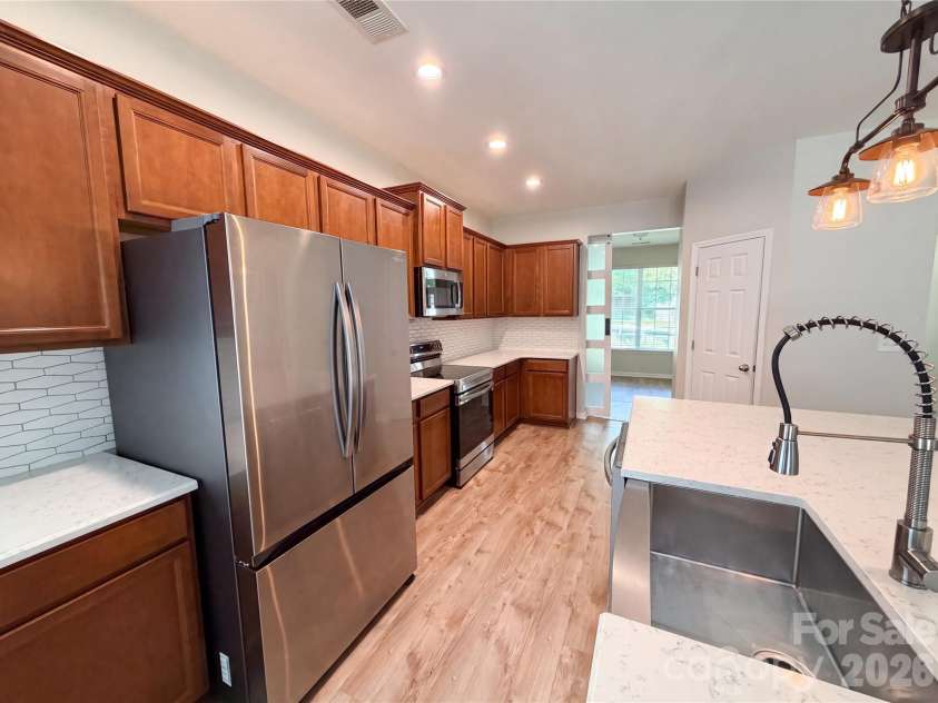 5837 Mcdowell Run Drive, Huntersville, NC 28078.  MLS# CAR4352611, YatesRealty ID 39265. 