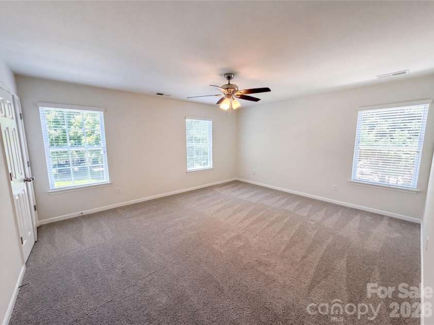 5837 Mcdowell Run Drive, Huntersville, NC 28078.  MLS# CAR4352611, YatesRealty ID 39265. 