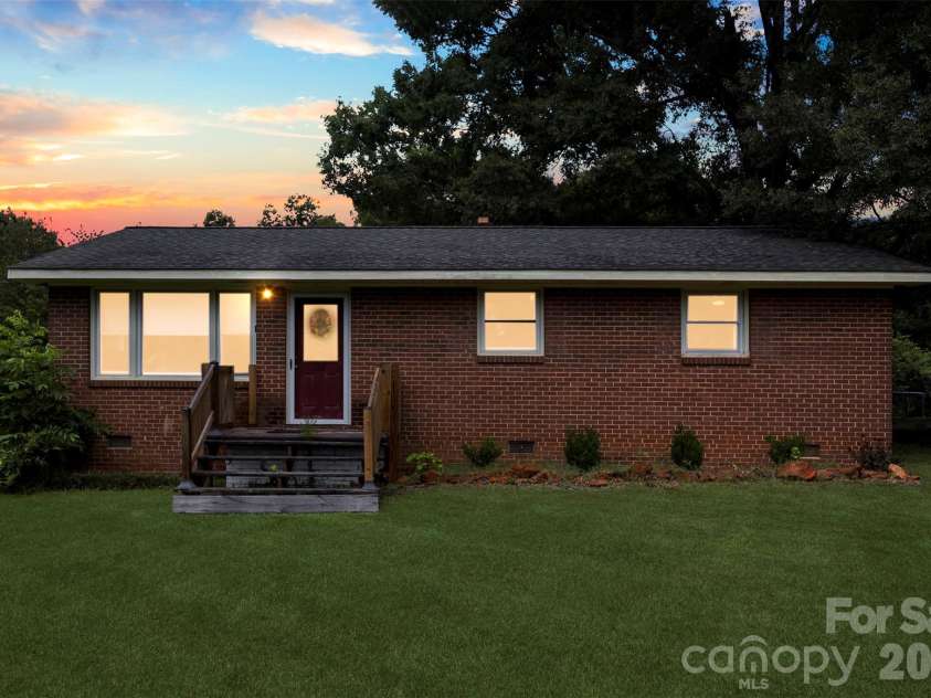 112 Luthers Road, Kings Mountain, NC 28086.  MLS# CAR4406504, YatesRealty ID 39266. 