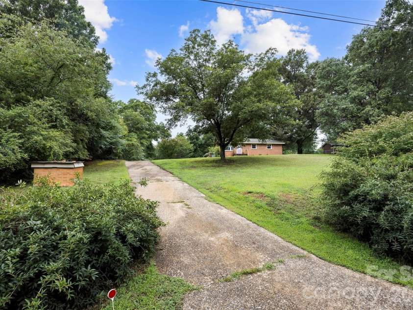112 Luthers Road, Kings Mountain, NC 28086.  MLS# CAR4406504, YatesRealty ID 39266. 