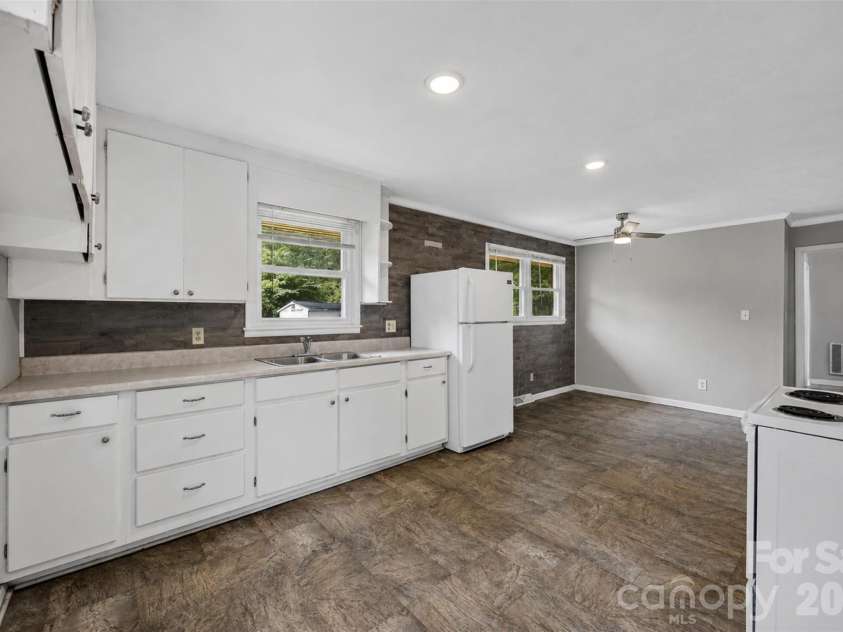 112 Luthers Road, Kings Mountain, NC 28086.  MLS# CAR4406504, YatesRealty ID 39266. 