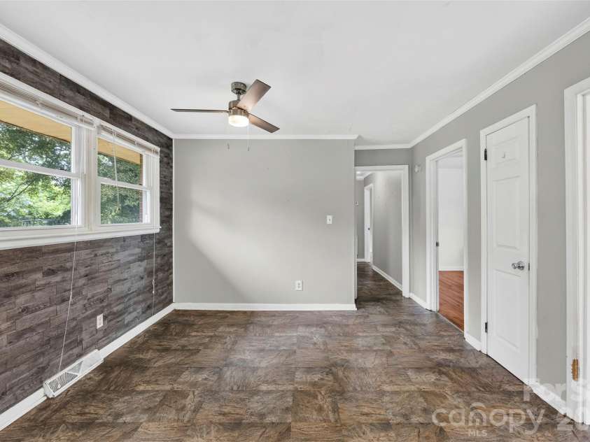 112 Luthers Road, Kings Mountain, NC 28086.  MLS# CAR4406504, YatesRealty ID 39266. 