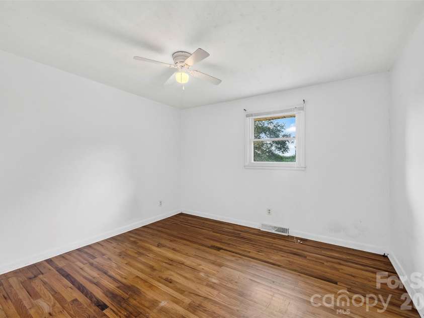 112 Luthers Road, Kings Mountain, NC 28086.  MLS# CAR4406504, YatesRealty ID 39266. 